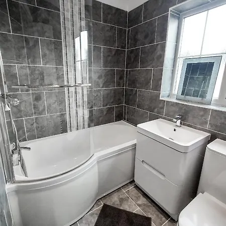 October Disc - Long - Contractors Vakantiehuis Bristol