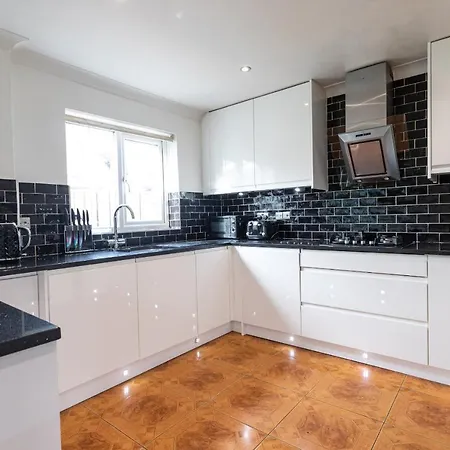 October Disc - Long - Contractors Vakantiehuis Bristol