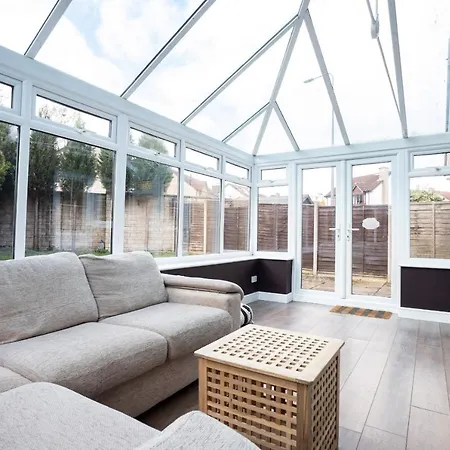 October Disc - Long - Contractors Vakantiehuis Bristol