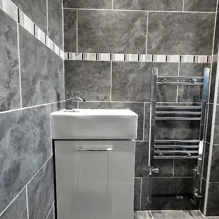 October Disc - Long - Contractors