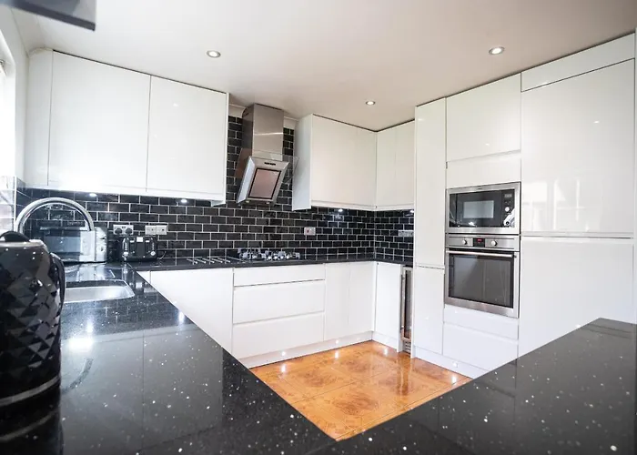 October Disc - Long - Contractors Бристоль