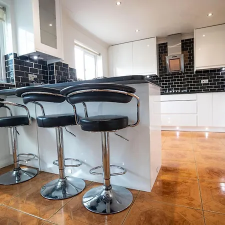 October Disc - Long - Contractors *