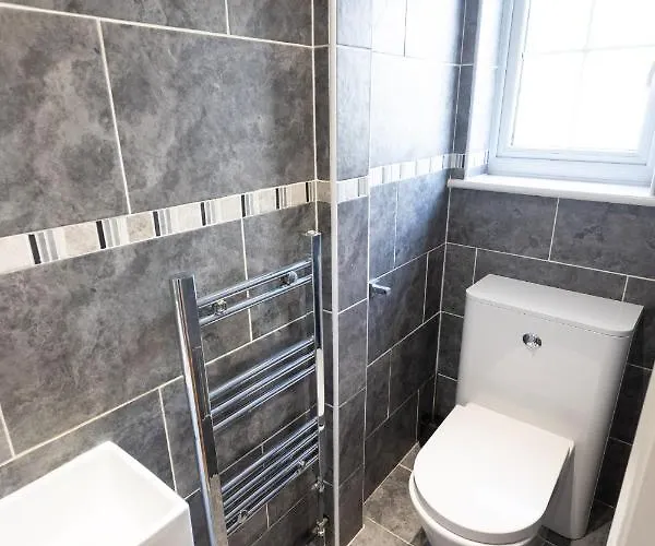 October Disc - Long - Contractors *