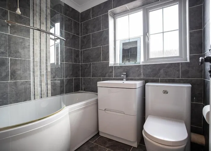 October Disc - Long - Contractors Bristol