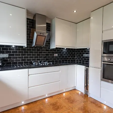 October Disc - Long - Contractors * Bristol