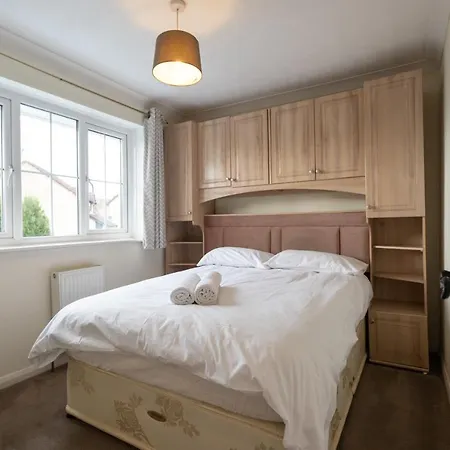 October Disc - Long - Contractors Nyaraló