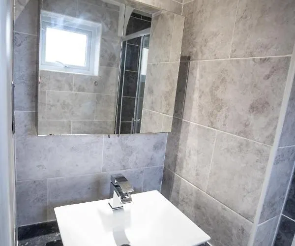 October Disc - Long - Contractors *